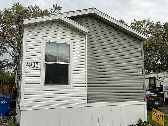 Image of 1031 Gibraltor Ave N