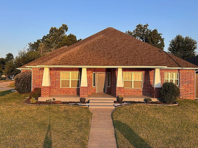 Preview of property located at 2728 Belmont Dr