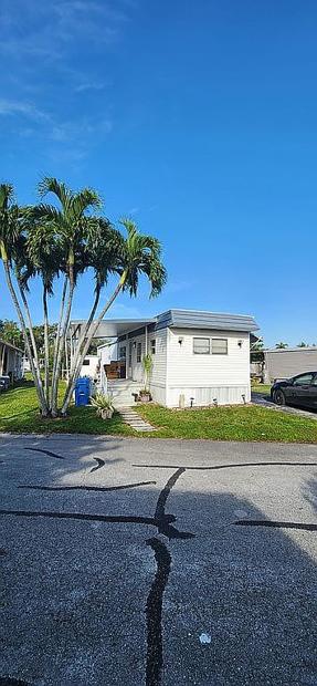 Image of 3521 Sw 50th Ter