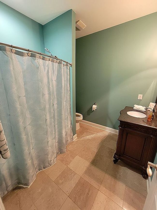 Photo of 128 Hunters Village Dr, Greenwood, SC