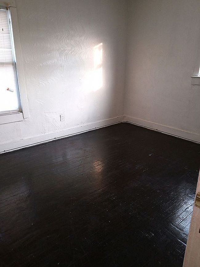 Preview of property located at 12628 Iroquois Ave