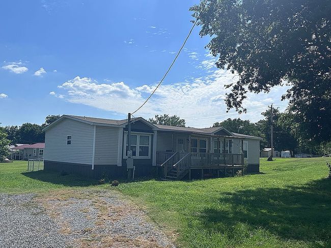 Photo of 104 W Choctaw Ave, Savanna, OK