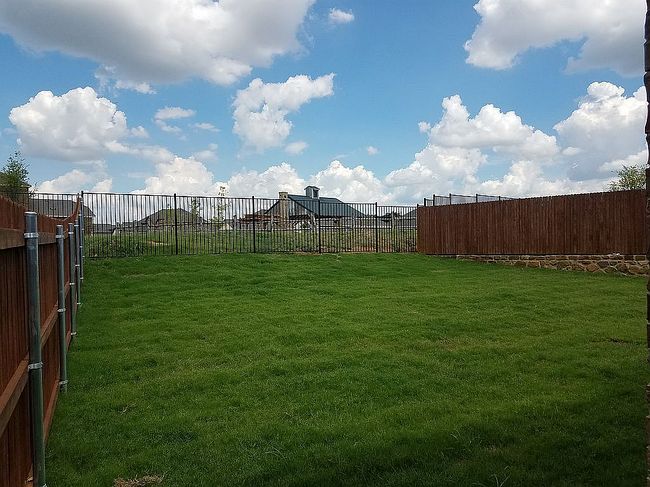 Additional photo 3 of property located at 7817 Highcroft Dr