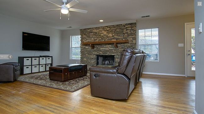 Image of 1633 Sunset Dr