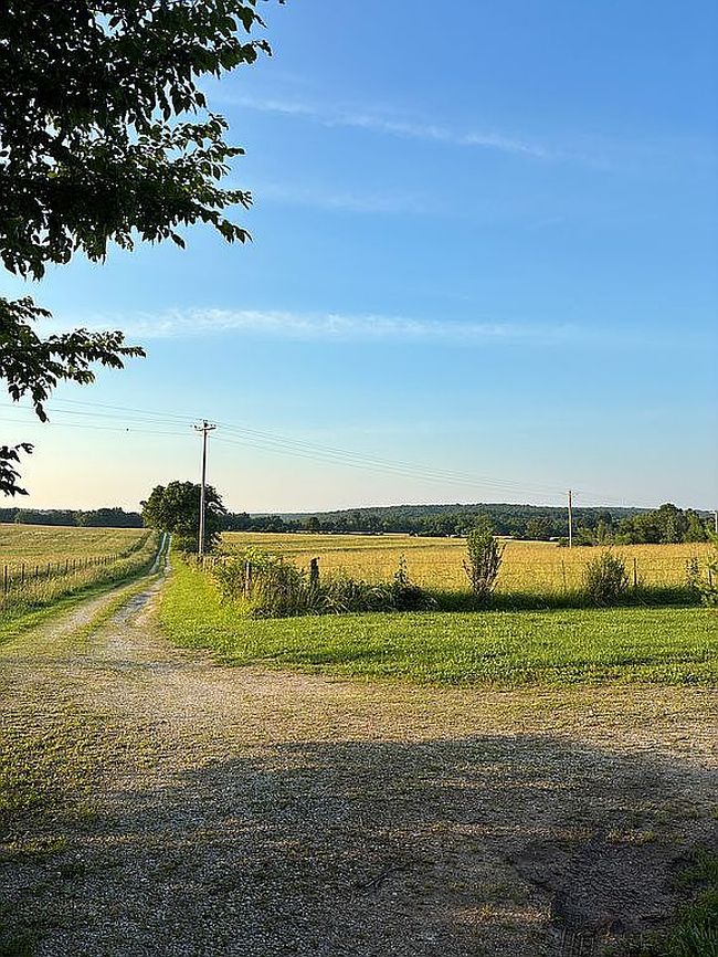 Photo of 152 & 154 Hackberry Rd, Buffalo, MO