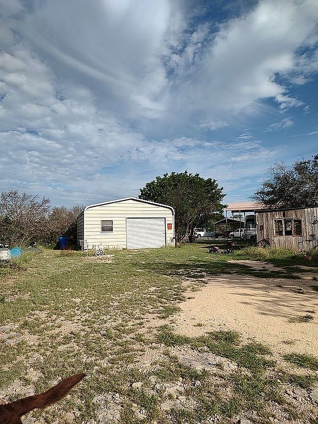 Photo of 497 W County Road 3064, Lampasas, TX
