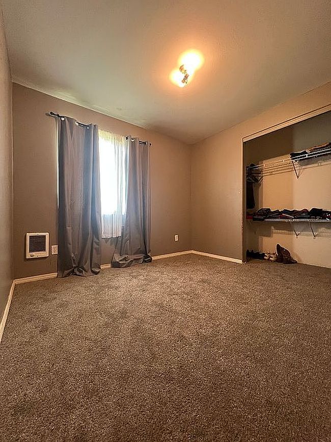 Photo of 709 Paxson Dr, Moses Lake, WA