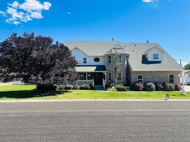 Photo of 2590 Apple Ln