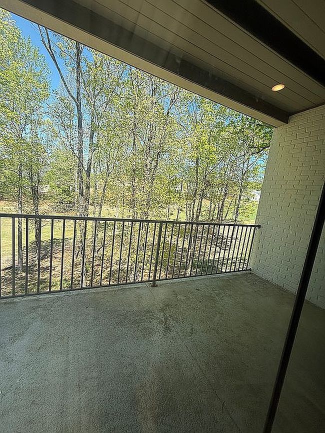 Image of 5201 Fairmont Dr