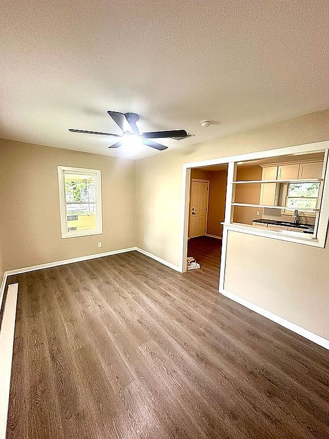 Image of 308 Crisswell St