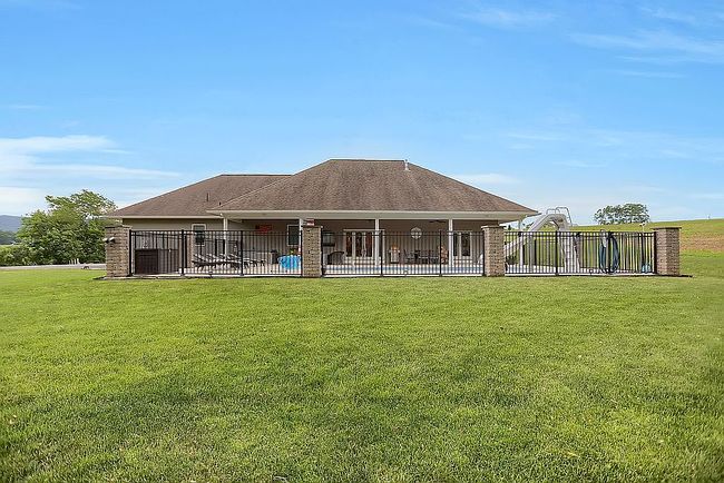 Photo of 114 Bush Ln, Jersey Shore, PA
