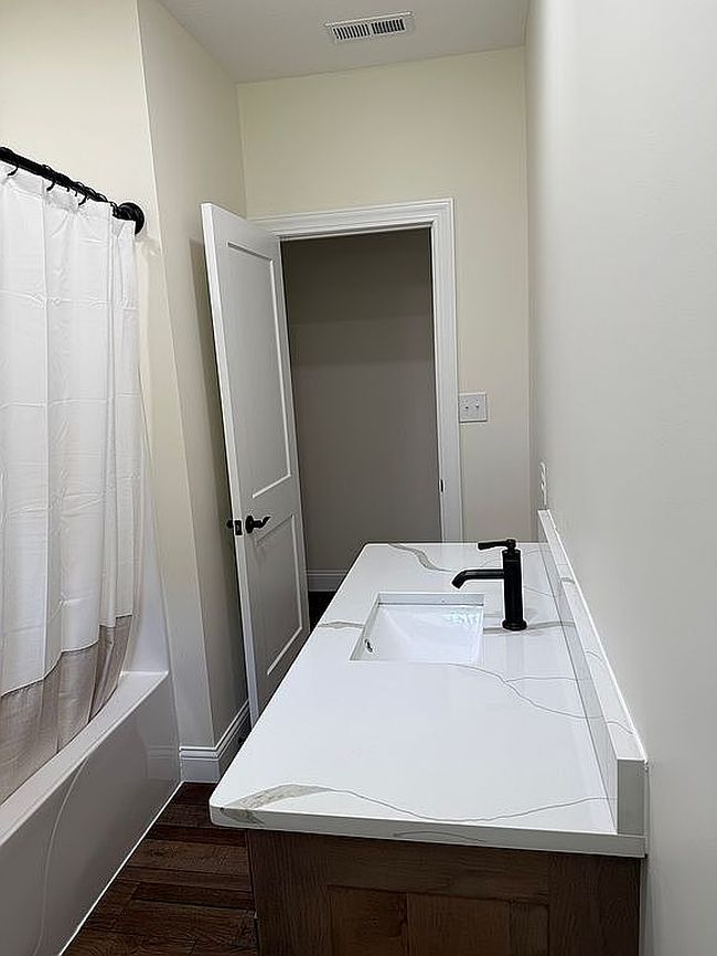 Photo of 346 W Main St, Salem, KY