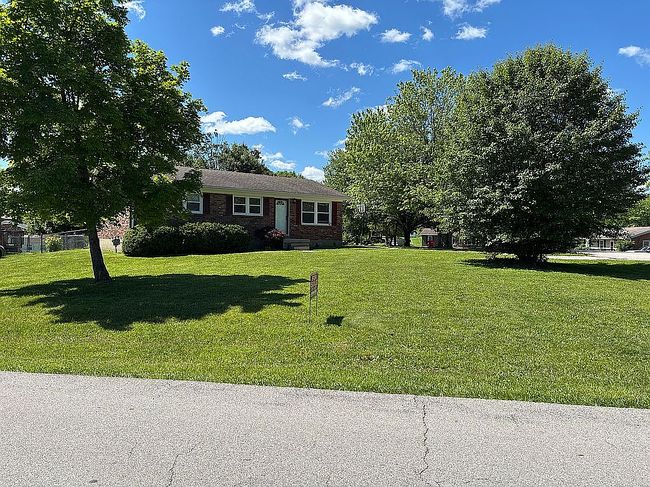 Image of 124 Clearwater Ln