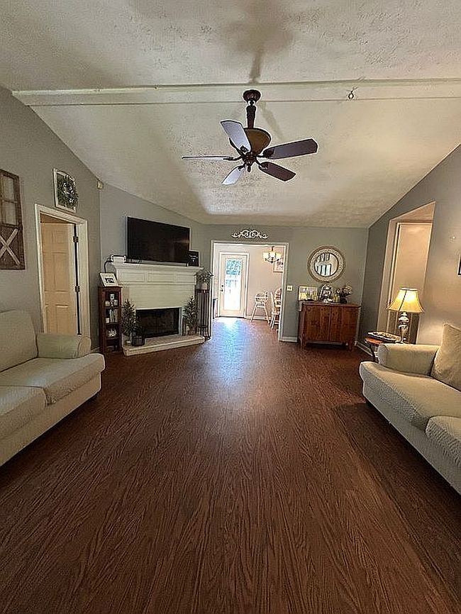 Image of 531 Lee Road 437