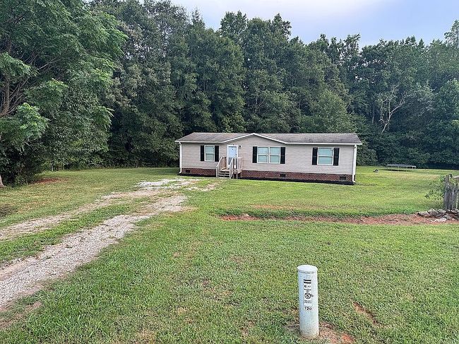 Photo of 121 Owl Ln, Shelby, NC