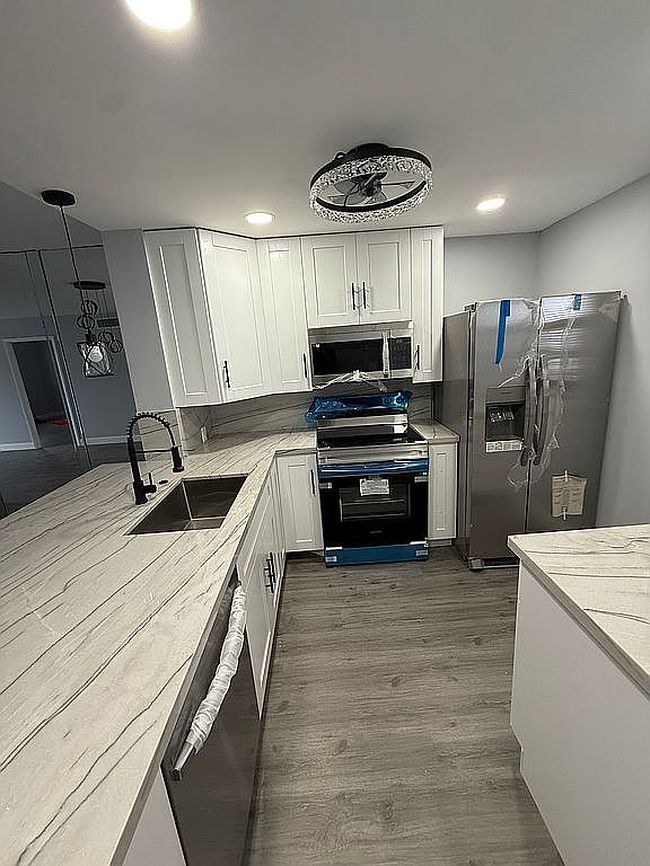 Photo of 220 Sw 9th Ave Apt 406