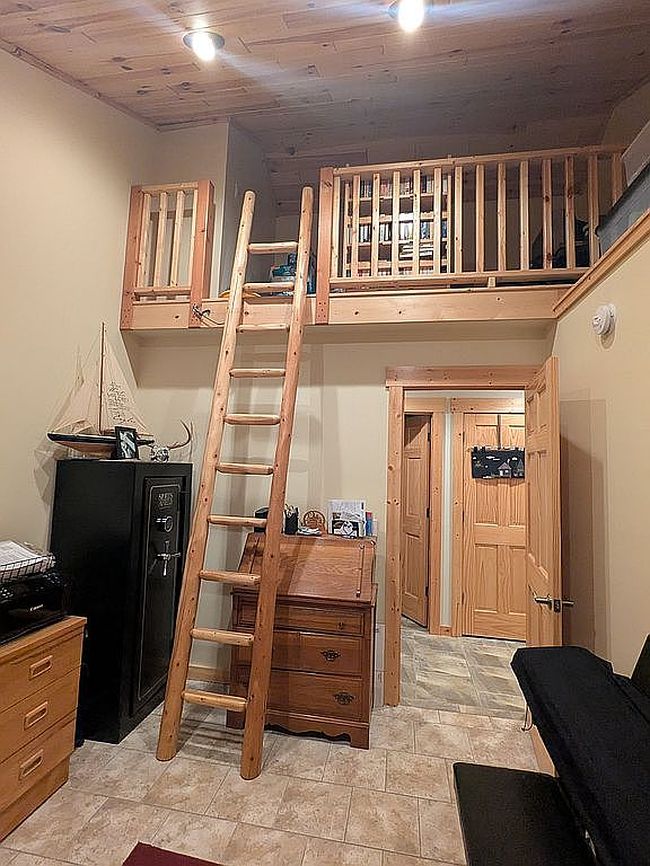 Photo of 9020 E Grand Lake Rd, Presque Isle, MI