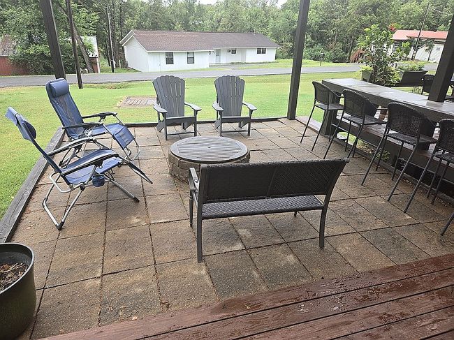 Image of 19724 Waldon Rd