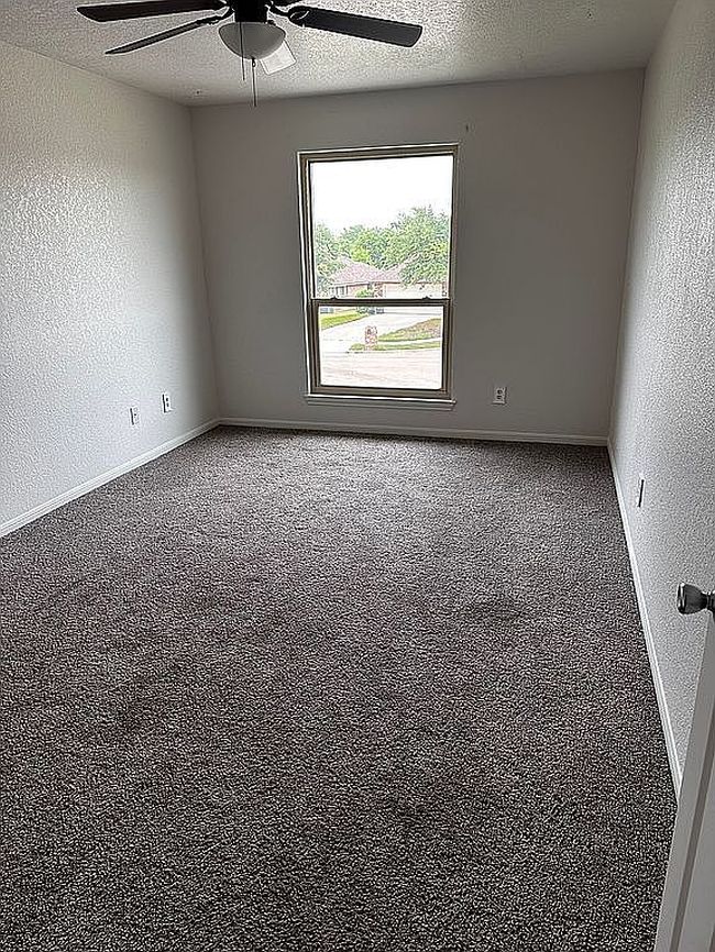 Photo of 506 Turtle Back Cv, Killeen, TX