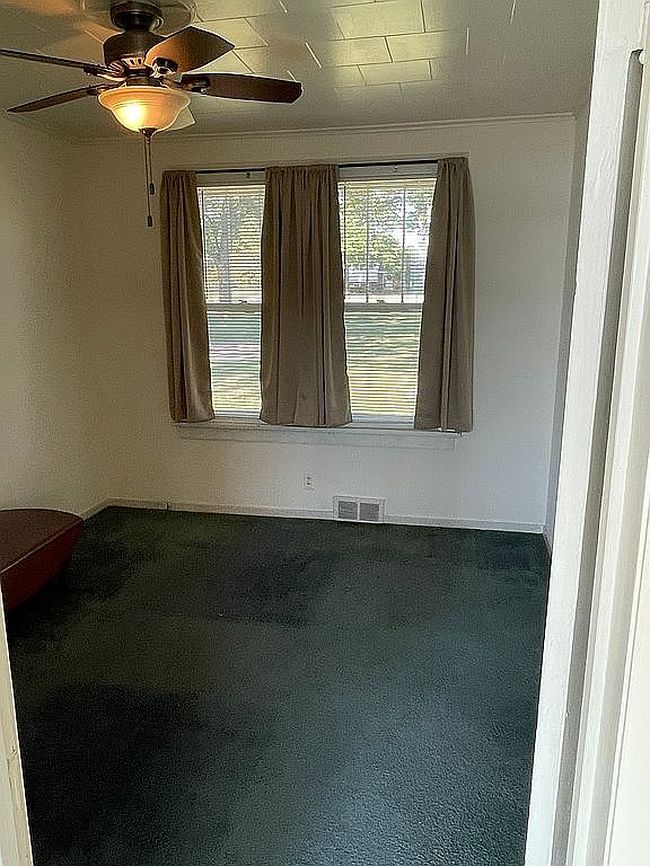 Image of 3370 Mississippi River Rd