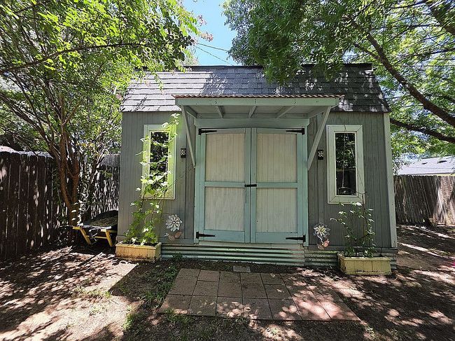 Photo of 712 Vaughn Dr, Burleson, TX
