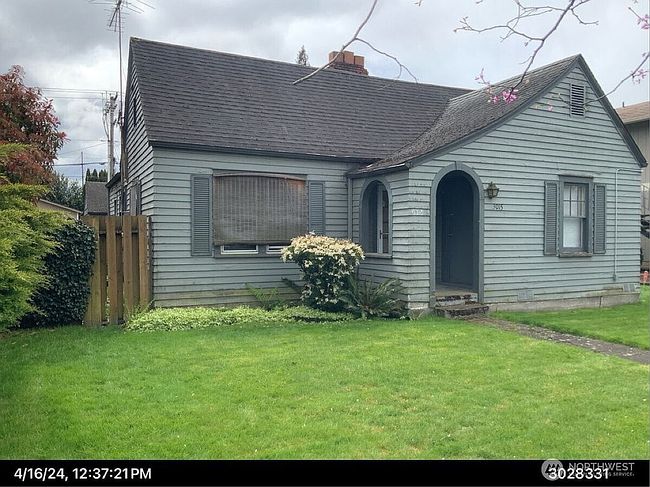 Photo of 3015 Dover St #A-B, Longview, WA