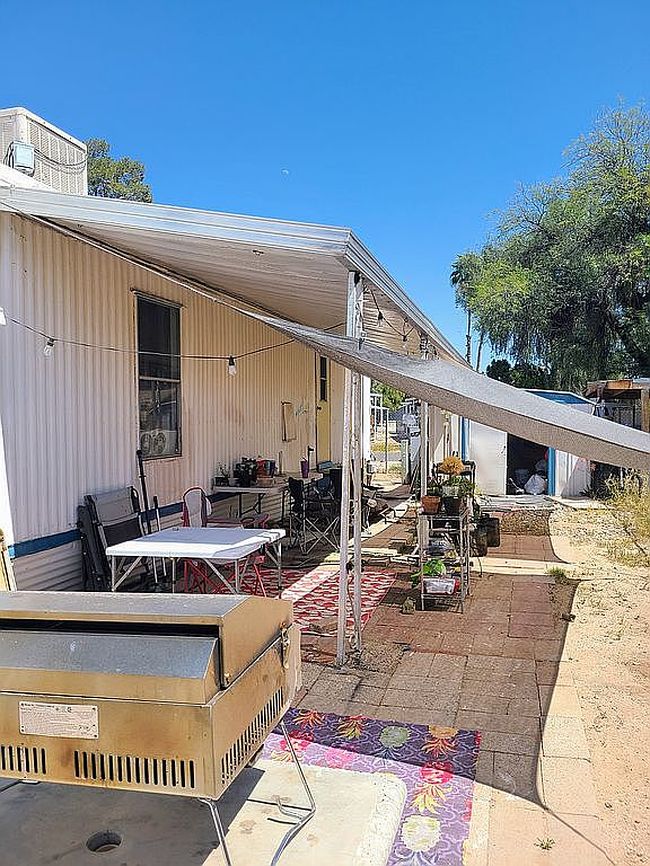 Additional photo 1 of property located at 2640 W Diamond St #16