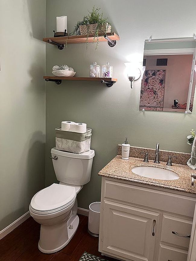 Photo of 1305 18th St, Vienna, WV