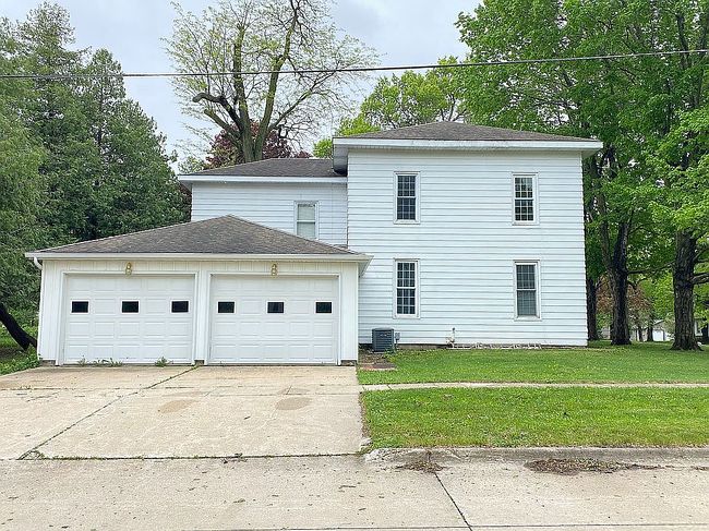 Image of 300 S Pine St
