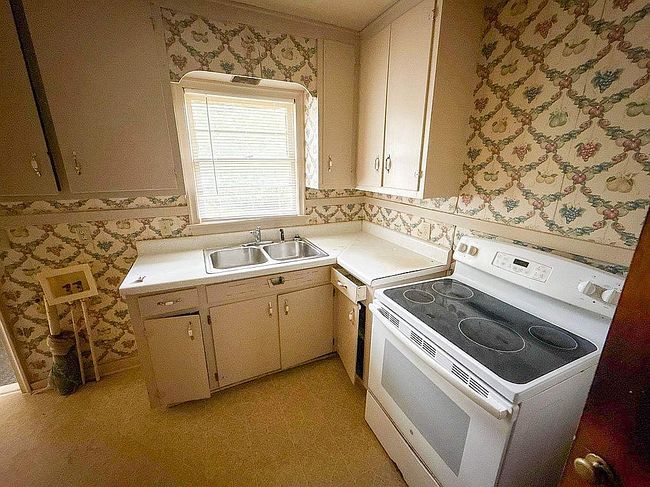 Image of 4005 Oaklawn Dr