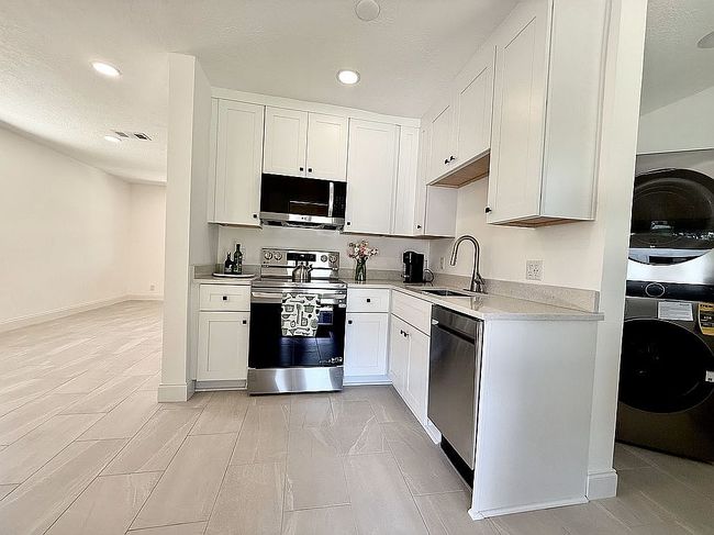 Image of 1108 10th St N