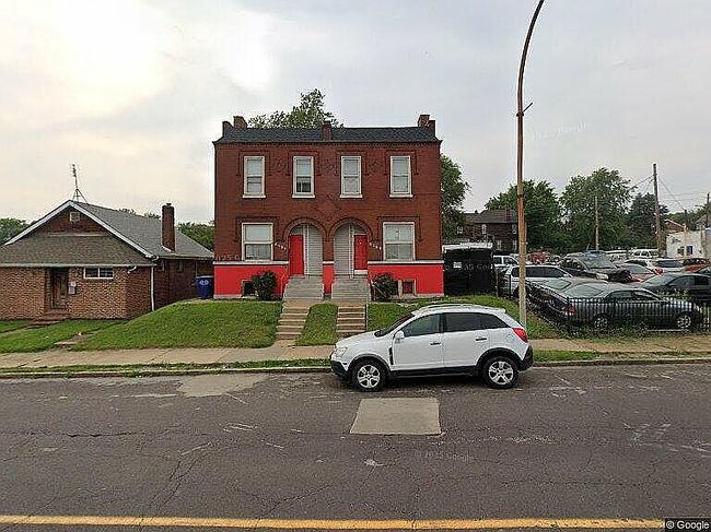 Photo of 5910 S Broadway