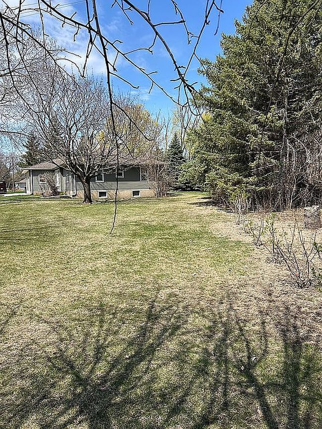 Image of 300 E Lyon St