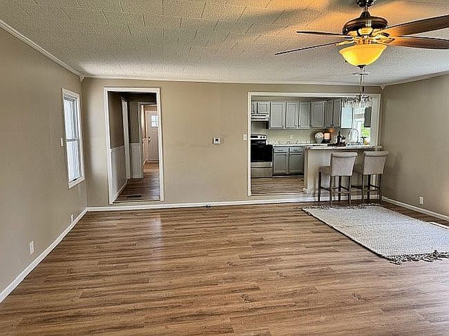 Photo of 1315 Mix Ave, Decatur, IN