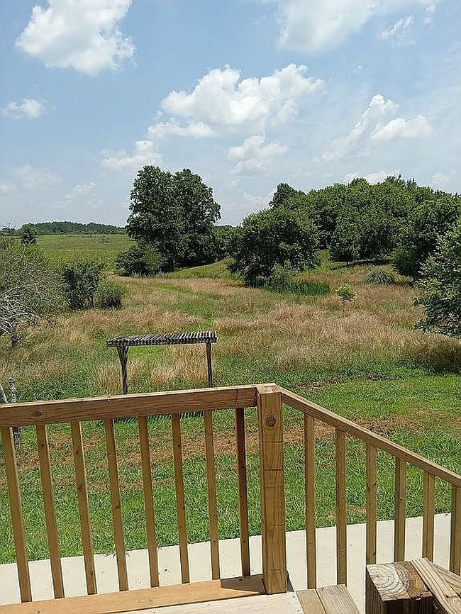 Photo of 224 Twin River Orchard Rd, Demorest, GA
