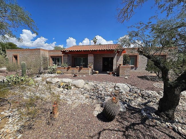 Additional photo 1 of property located at 4180 N Larrea Ln