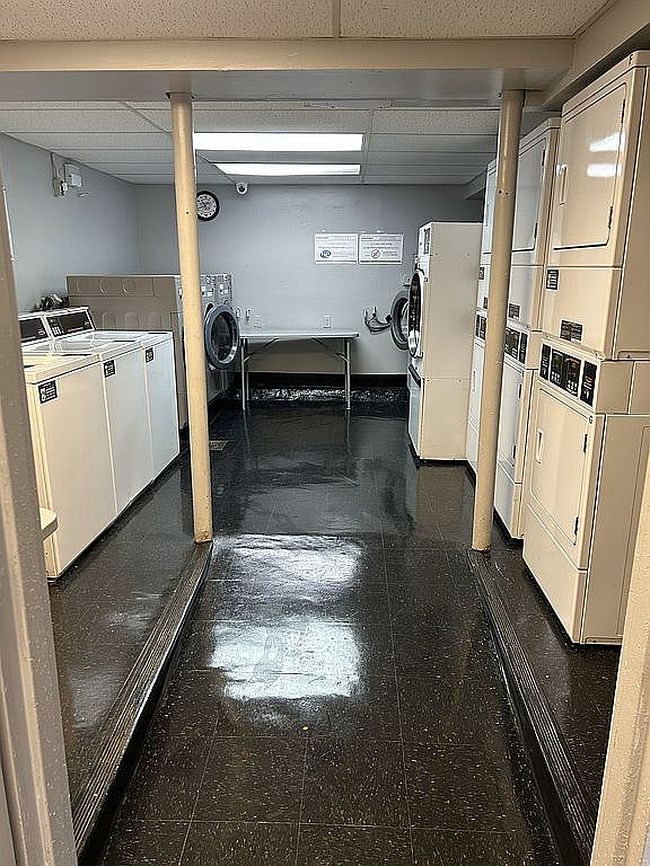 Photo of 324 Post Ave Apt 5J, Westbury, NY