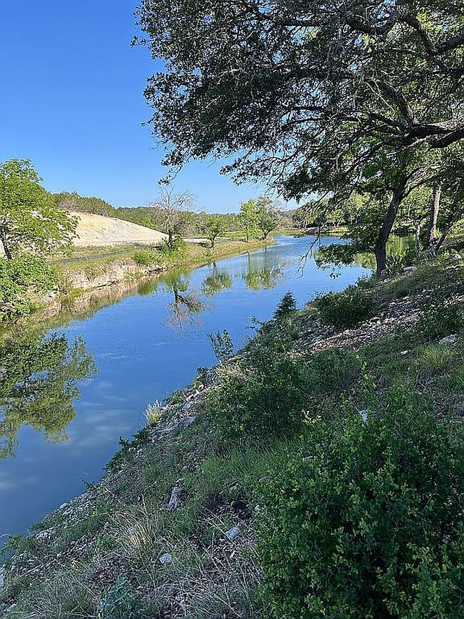 Image of 11 Cattlemans Crossing Dr