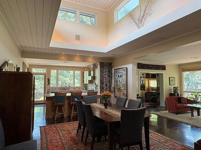 Image of 1330 Mariposa Ave