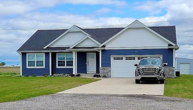 Photo of 179 W Midland Rd, Auburn, MI