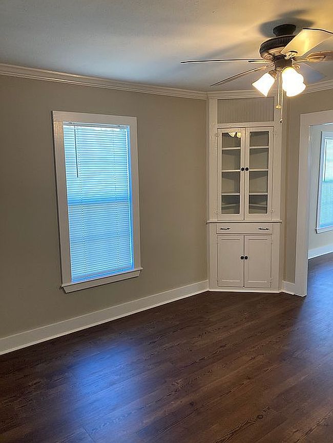 Photo of 1406 N Clinton St, Cuero, TX