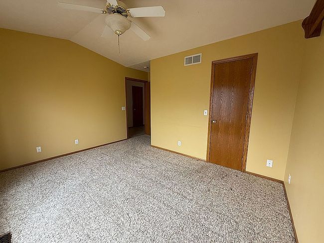 Image of 5008 Lakeside Dr