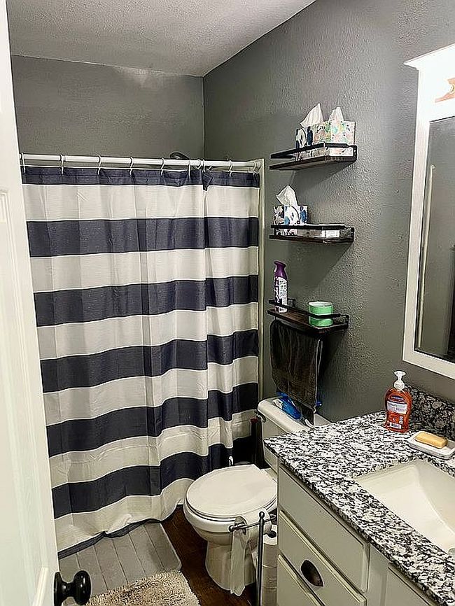 Image of 1402 E Will Rogers Dr