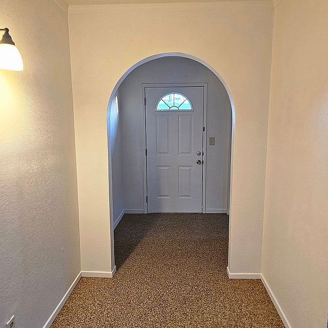 Photo of 5086 W Donner Ave, Fresno, CA