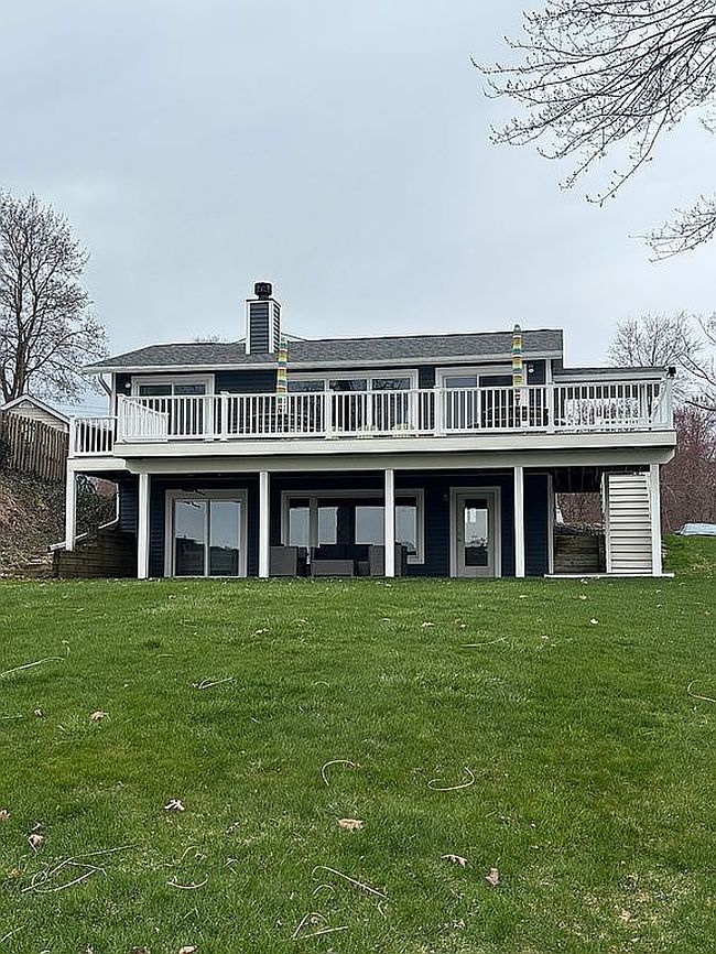 Image of 9080 Deer Point Dr