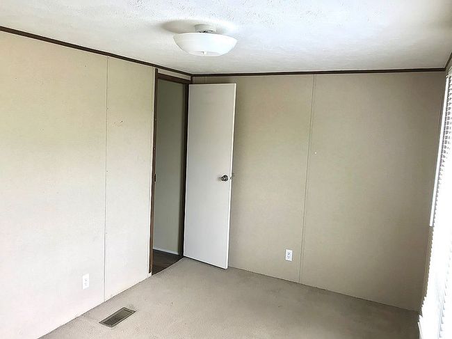 Image of 2295 Mudsock Rd