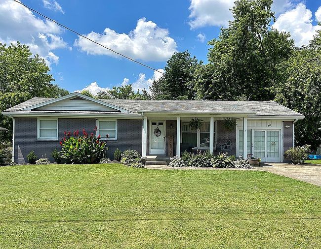 Photo of 303 Ingram Ave, Campbellsville, KY