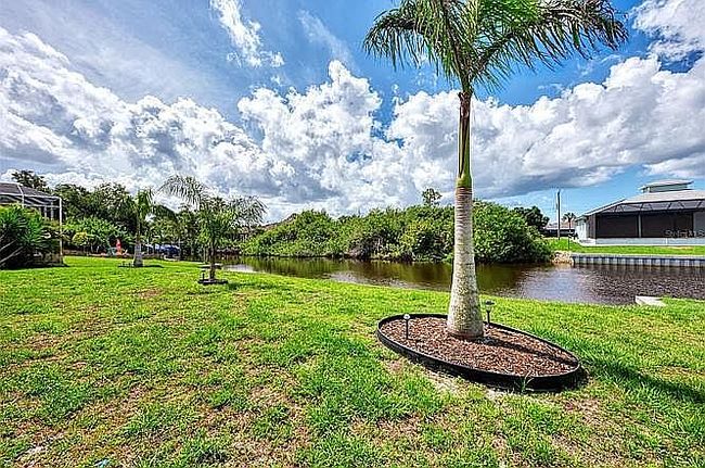Image of 17200 Gulfspray Cir