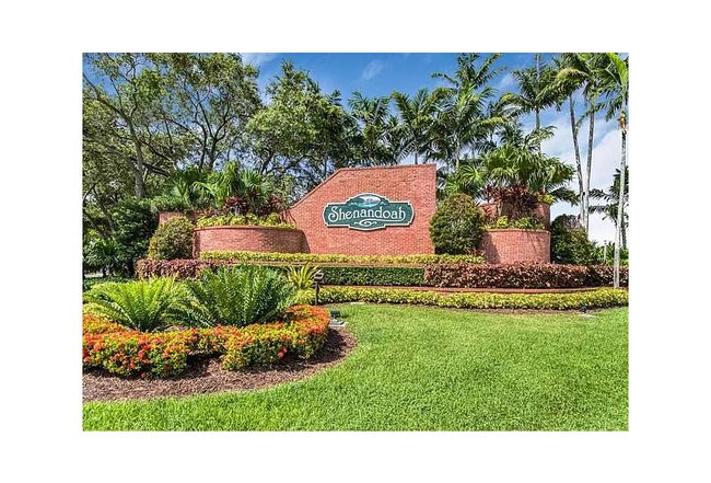 Image of 900 Richwood Ter
