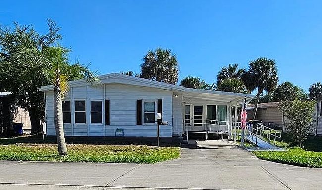 Photo of 1370 Feather Sound